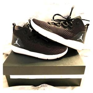 Jordan Reveal Sneakers